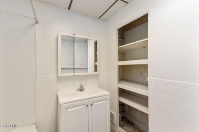 An exciting opportunity in South Troy--this 2-bedroom, 1-bath - photo 14
