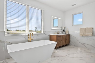 BRAND NEW CONSTRUCTION! This gorgeous new home was beautifully - photo 22