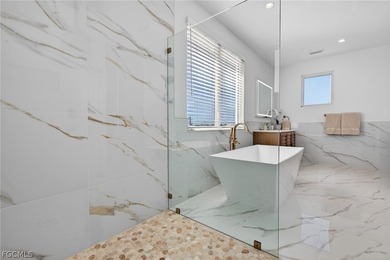 BRAND NEW CONSTRUCTION! This gorgeous new home was beautifully - photo 25