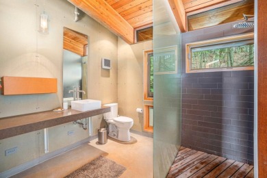 Award winning property on 2.5 wooded acres with Lake Michigan acc - photo 16