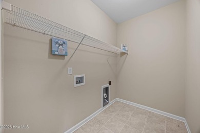 beautiful home on a spacious corner lot, this 2,560 sq ft former - photo 31