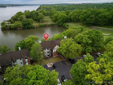 Beautifully Updated, TOP FLOOR, fully furnished 2-Bedroom