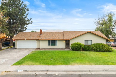 (private lake, pond, coastal) Home For Sale in Umatilla Oregon