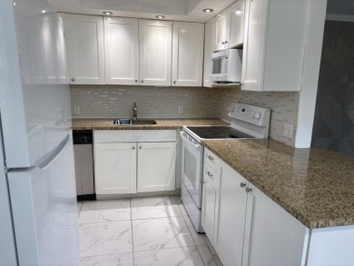 Lake Condo For Sale in Boca Raton, Florida