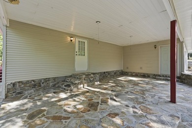 Bring your vision to this Greers Ferry Lake home on the - photo 8
