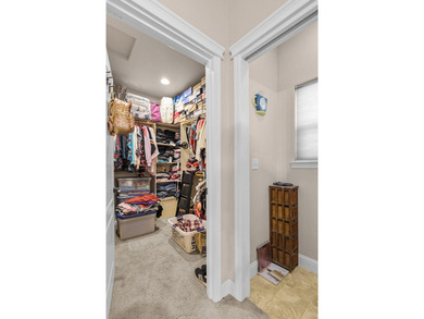 Beautifully maintained home offering the perfect blend of - photo 23