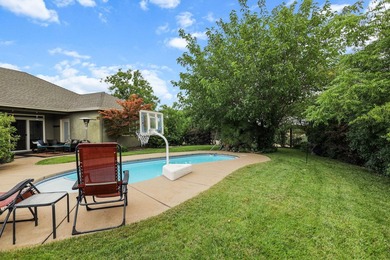 Beautifully maintained home offering the perfect blend of - photo 36
