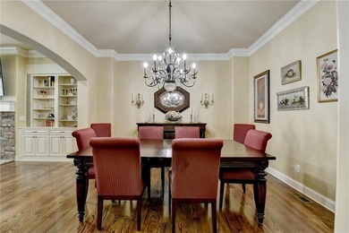 Welcome to this stunning town home, with an abundance of