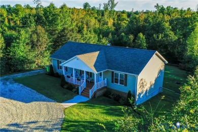 Lake Home For Sale in Green Bay, Virginia