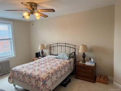 New to market! Second-floor garden apartment offering five - photo 12