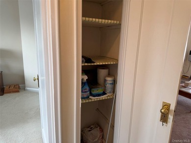 New to market! Second-floor garden apartment offering five - photo 22