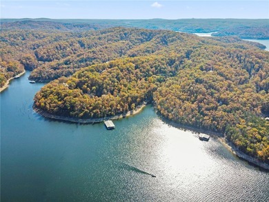 Looking for rural, secluded lake area living? This 3.75 acre - photo 7