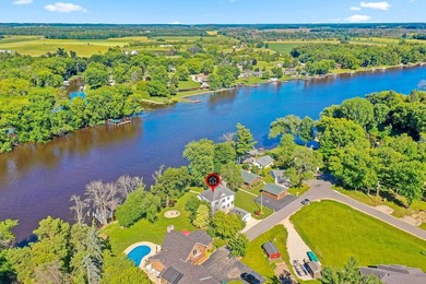 Exceptional waterfront retreat on the Wolf River offering - photo 7