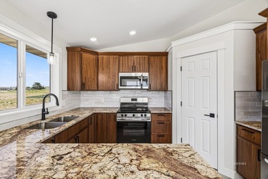 Welcome to 412 Edgebrook Way, if you have seen this home before - photo 8