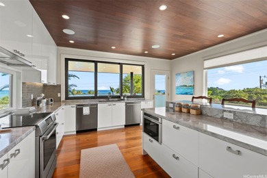 This stunning home is ready for you to live the ultimate Hawaii - photo 10