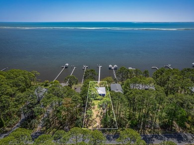 Welcome to 2492 Highway 98 E in Carrabelle, Florida - photo 9
