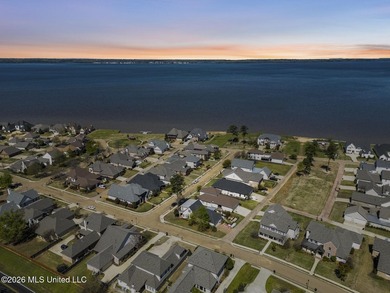 Rare opportunity in Arbor Landing! Approximately 5,190 sq ft - photo 11