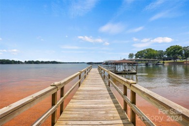 Lake Norman Home Sale Pending in Mooresville North Carolina