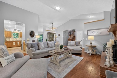 Beautiful Villa Alegre Courts is the perfect location for people - photo 7