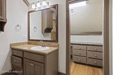 Rare opportunity in Arbor Landing! Approximately 5,190 sq ft - photo 47