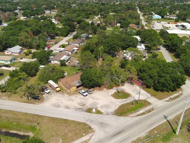 1 acre with 2 homes! Being sold together with 906 Angle road - photo 2