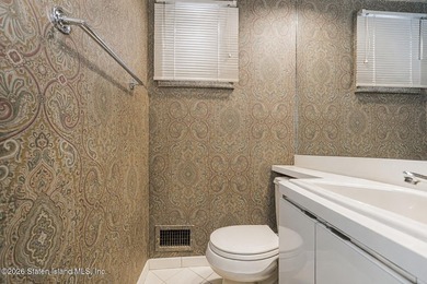 Welcome to 38 Jasper St. in the desirable Willowbrook section of - photo 22