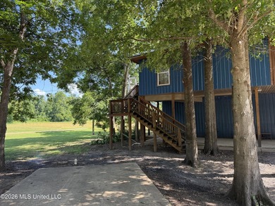 Wolf Lake Cabin! Ample outdoor living areas, decks, docks and - photo 35