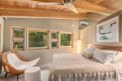 Award winning property on 2.5 wooded acres with Lake Michigan acc - photo 14