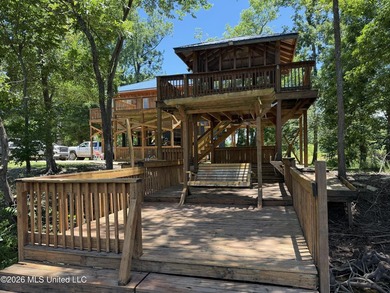 Wolf Lake Cabin! Ample outdoor living areas, decks, docks and - photo 47