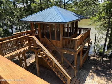 Wolf Lake Cabin! Ample outdoor living areas, decks, docks and - photo 48