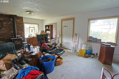 The Shop Steals the Show - But the House Comes Too!Let's be - photo 26