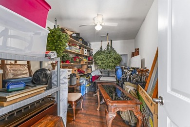 This meticulously maintained split-level home offers 5 bedrooms - photo 29
