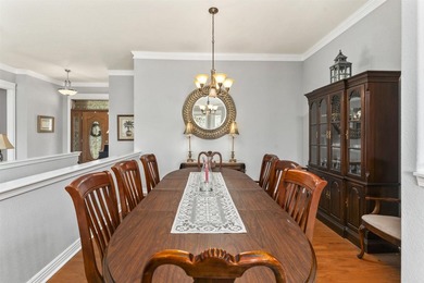 This meticulously maintained split-level home offers 5 bedrooms - photo 31