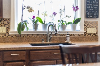 This meticulously maintained split-level home offers 5 bedrooms - photo 33