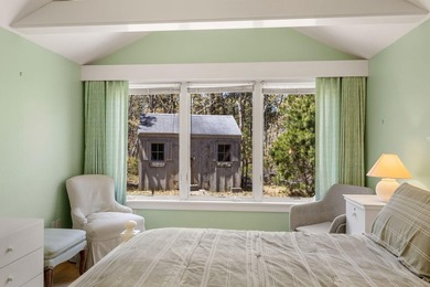 Beautifully tucked away on a quiet, sand road on the western - photo 34