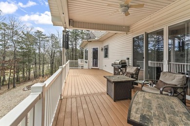 This meticulously maintained split-level home offers 5 bedrooms - photo 41
