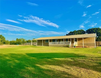 (private lake, pond, creek) Home For Sale in Reno Texas