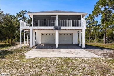 Escape to the peace and privacy of country living with this - photo 2