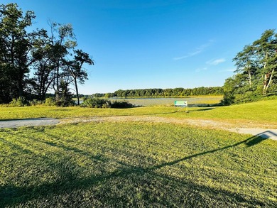 Seller says Make an Offer on this WATERFRONT Lot! Here is your - photo 2