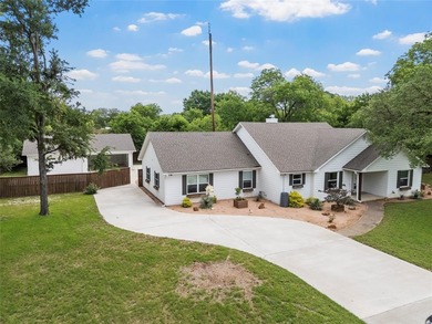 Lake Waco Home For Sale in Waco Texas