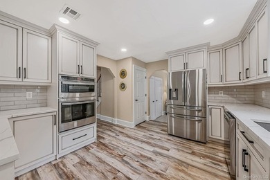 Welcome to this beautifully renovated colonial 4 Bedrooms, 4 - photo 4