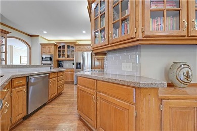 Stunning Custom Built Masterpiece on Extensively Landscaped - photo 20