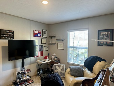 NEW DOUBLEWIDE WITH SEASONAL LAKE VIEW WOOD CREEK LAKE - photo 24