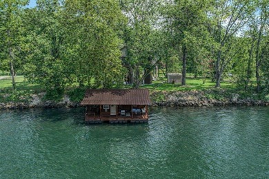 Some waterfront homes are enjoyed. The rare ones are treasured - photo 5