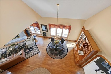 Stunning Custom Built Masterpiece on Extensively Landscaped - photo 31