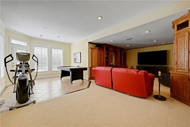 Stunning Custom Built Masterpiece on Extensively Landscaped - photo 42