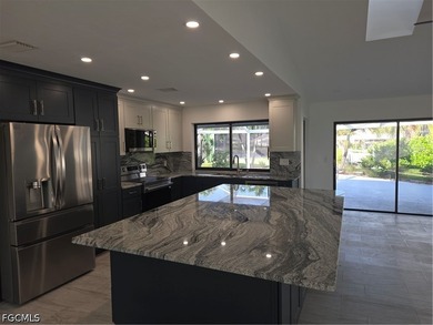 Recently Updated ,Bath,Kitchen ,Flooring/Water views/Large under - photo 2