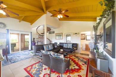 Welcome to this stunning and versatile property, a licensed - photo 5