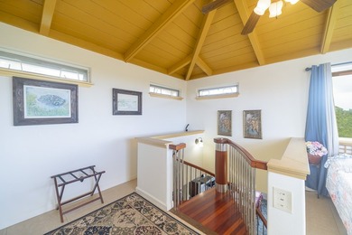 Welcome to this stunning and versatile property, a licensed - photo 10