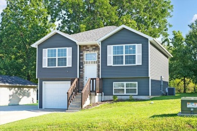Built in 2021, this well-maintained 3 bedroom, 2 bathroom - photo 1